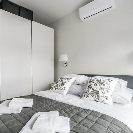 Mennica Residence Apartments By P&O Serviced Apartments Βαρσοβία Δωμάτιο φωτογραφία